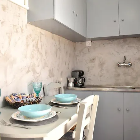 Giagia Annousio Apartment *